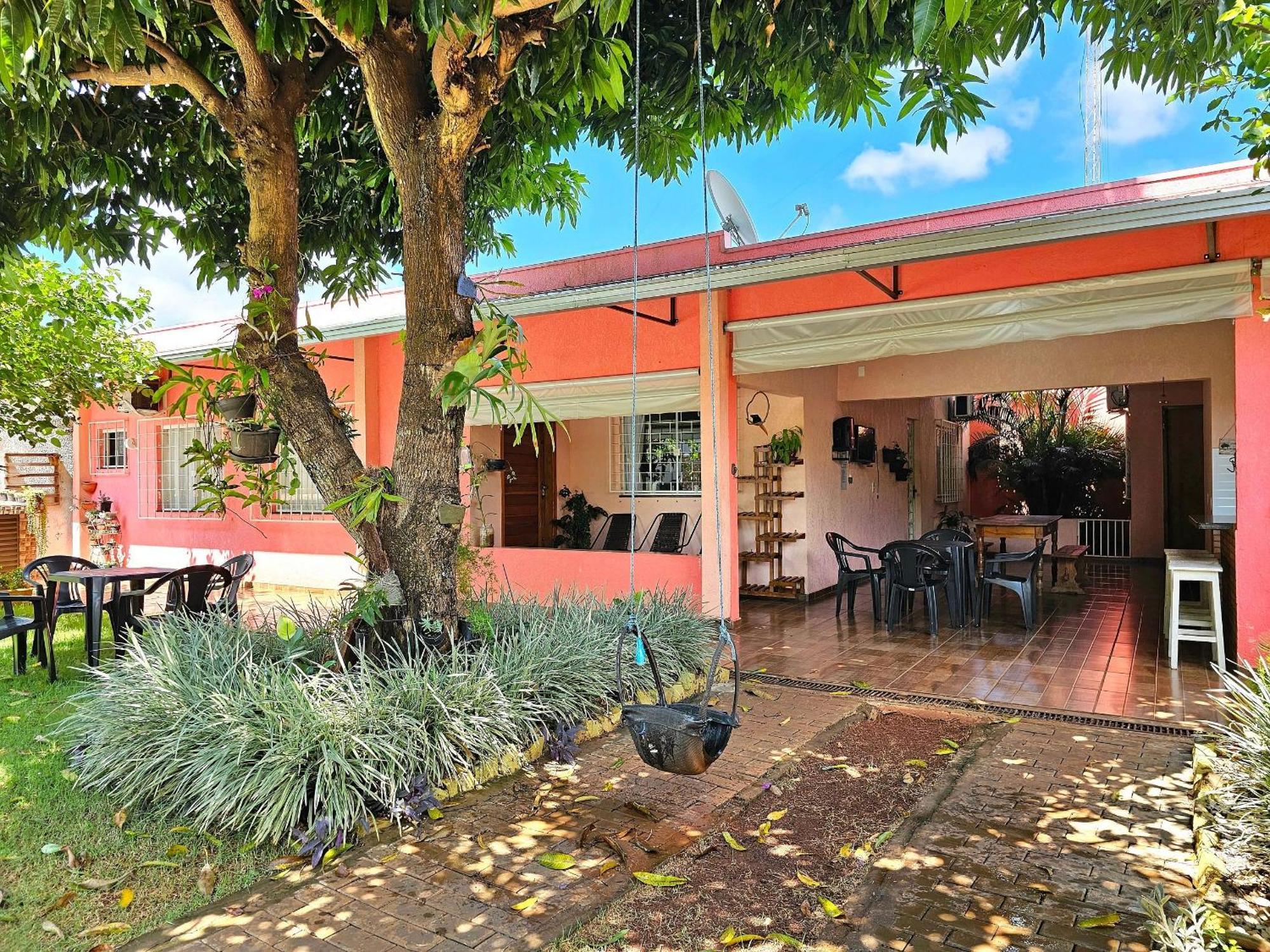 Casa4 Quartos Piscina Prox Centro E Cataratas Сasa de vacaciones